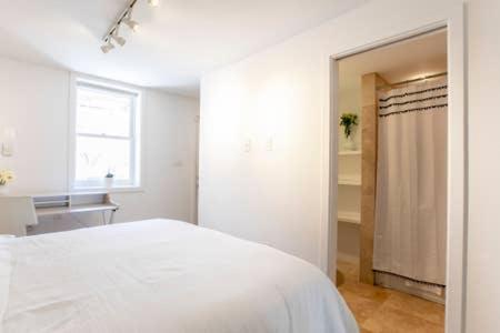 Big Bright 1 Bedroom At U/Shaw + 14Th On Quaint Swann Washington Exterior photo