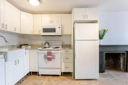 Big Bright 1 Bedroom At U/Shaw + 14Th On Quaint Swann Washington Exterior photo